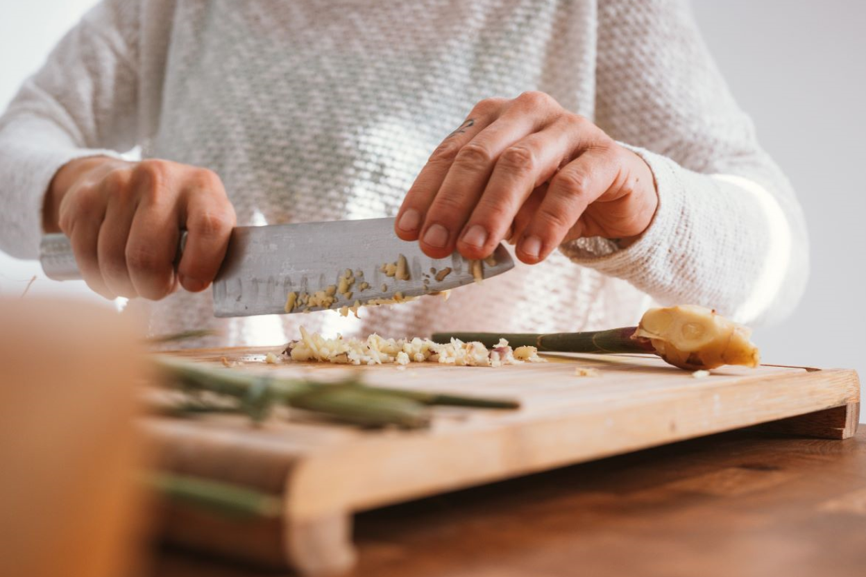 cleaning your chopping boards with bleach is recommended