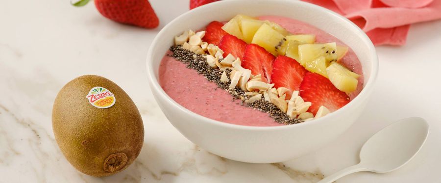 Zespri™ SunGold™ Kiwi & Chia Seed Breakfast Bowl Recipe