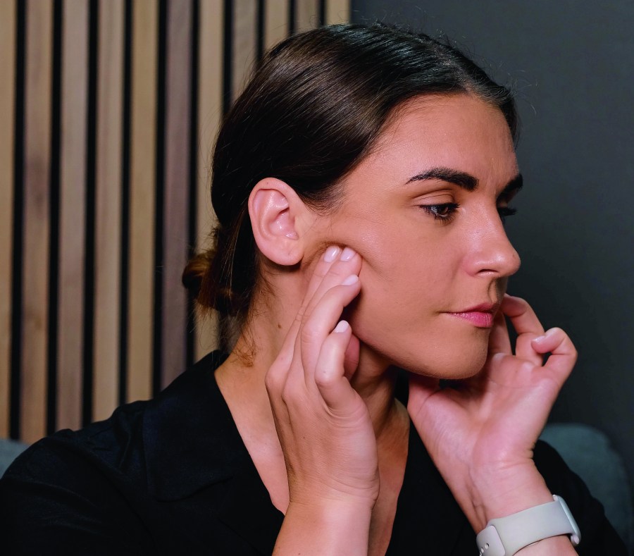 This facial yoga workout will give a natural facelift