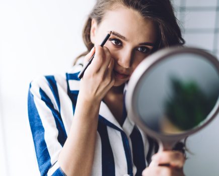 These are the best eyebrow shaping tips for a natural look