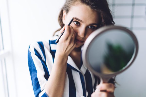 These are the best eyebrow shaping tips for a natural look