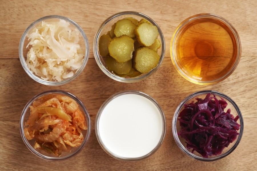 Fermented,Foods,-,Kim,Chi,,White,And,Purple,Sauerkraut,,Apple